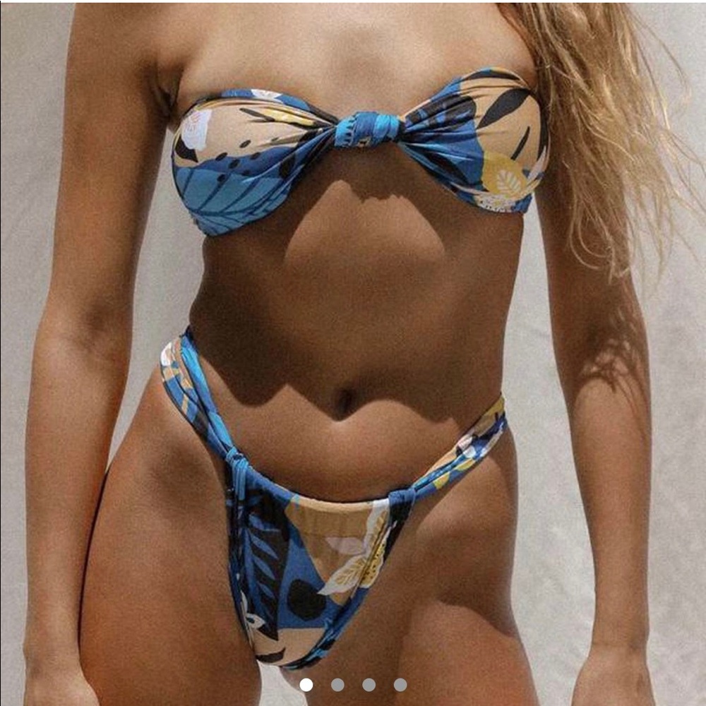 STONE FOX SWIM 3 PIECE BIKINI